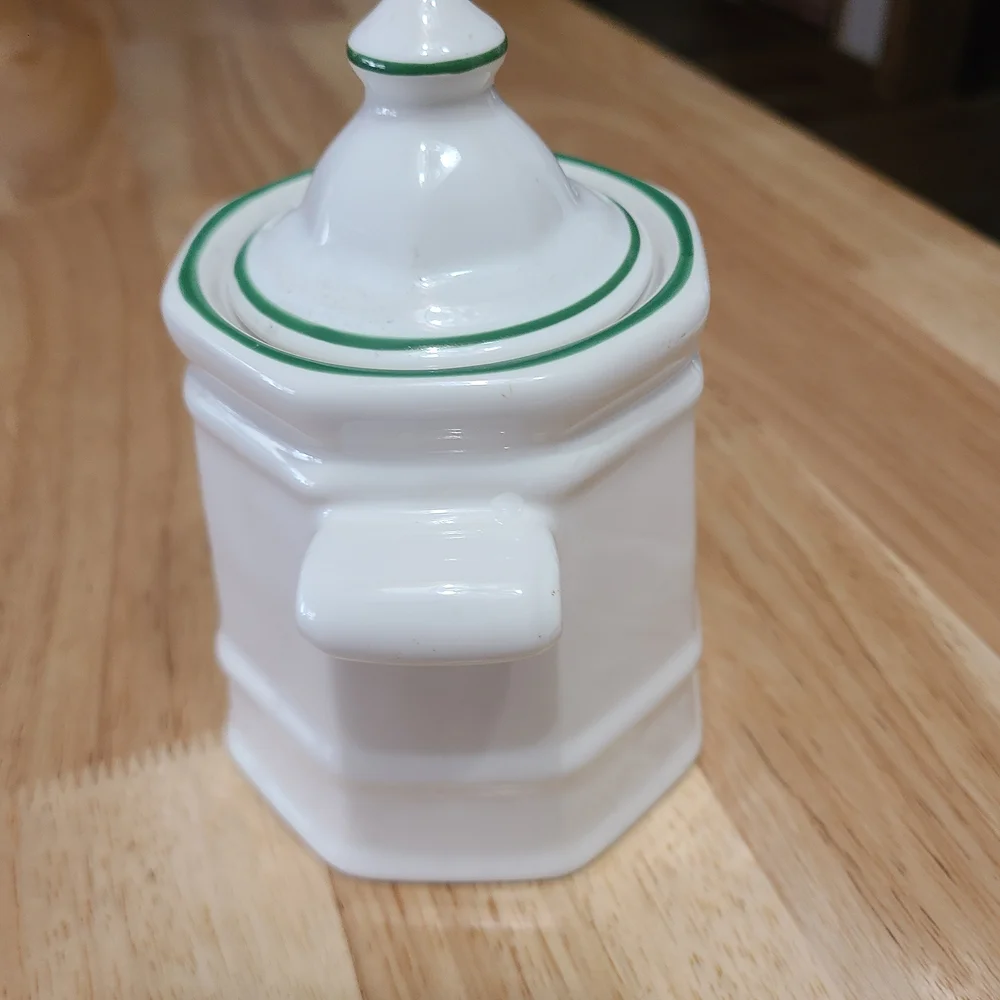 Vintage Pfaltzgraff Christmas Heritage Lidded Sugar Bowl USA Octagon